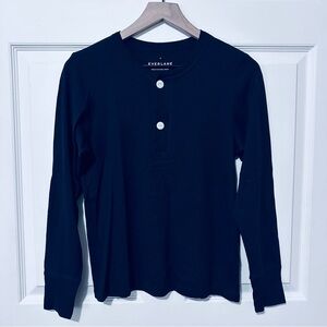 Everlane | Top | Navy|Black Henley Top